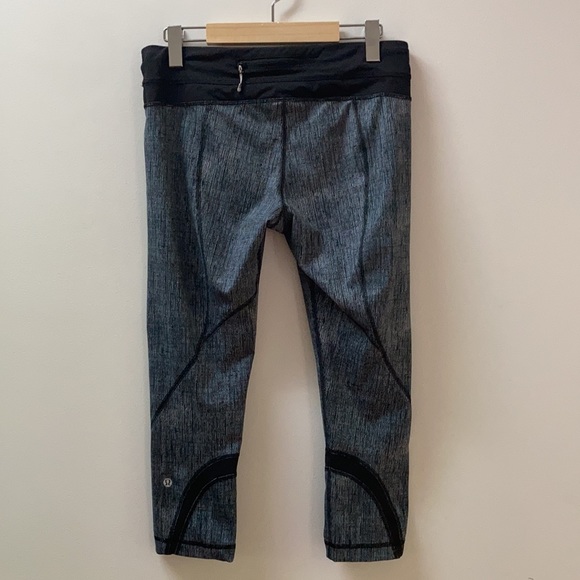 Lululemon Run: Inspire Crop II - Picture 12 of 14